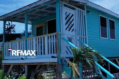 Compact Living Perfected: 14′ x 50′ Turnkey Home, 🇧🇿 Belize