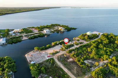 Prime Sea View Canal Lot in Vista Del Mar, 🇧🇿 Belize