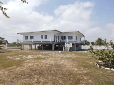 Lake Gardens in Ladyville, Multi-Unit Home, 🇧🇿 Belize