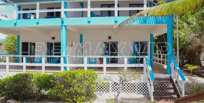 Stunning Beachfront Condo #20 in Beachside Villas, 🇧🇿 Belize