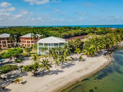 Mile 17 Placencia Road, 🇧🇿 Belize