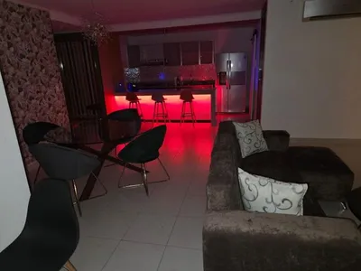 VENDO APARTAMENTO HERMOSO AMOBLADO Y DECORADO EN EL CENTRO DE LA CIUDAD, 🇵🇦 Panama