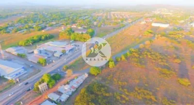 Venta de Terreno Comercial de 17100m2 en Aguadulce, Vía Panamericana, 🇵🇦 Panama