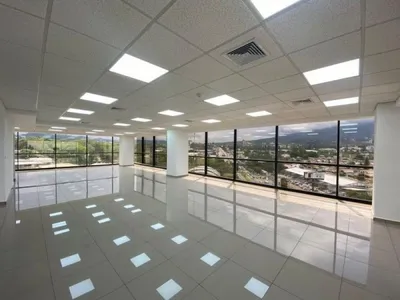 Oficina De 504 Metros Con Acabados Torre Cuscatlán; Idi: 141710, 🇸🇻 El Salvador