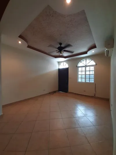 SE RENTA APARTAMENTO EN COLONIA ZERON L. 12,000, 🇭🇳 Honduras