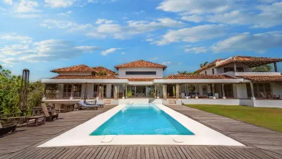 Beachfront Villa in Pedasí, Panama — Architect-Designed Estate | $2.795M, 🇵🇦 Panama