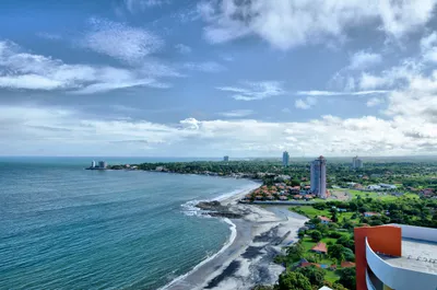 Oceanfront Serenity: 2BR Condo with Sea Views in Nueva Gorgona - $289K, 🇵🇦 Panama