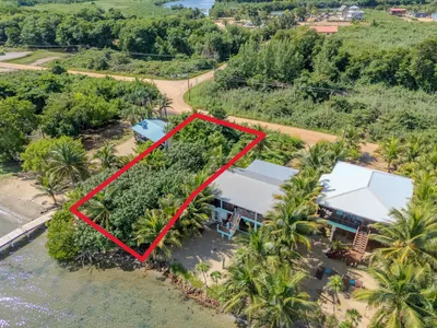 Untouched Caribbean Beachfront Lot - A Rare Find, 🇧🇿 Belize