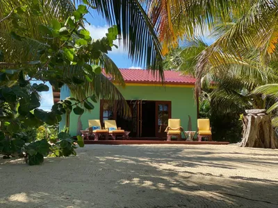 Unique and Versatile Phase 1 Hopkins Beachfront home for Multigenerational Living, 🇧🇿 Belize