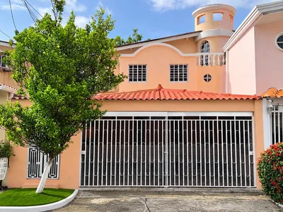 Casa Venta | CALLE ARTURO CHINO HASSAN, Panamá, 🇵🇦 Panama